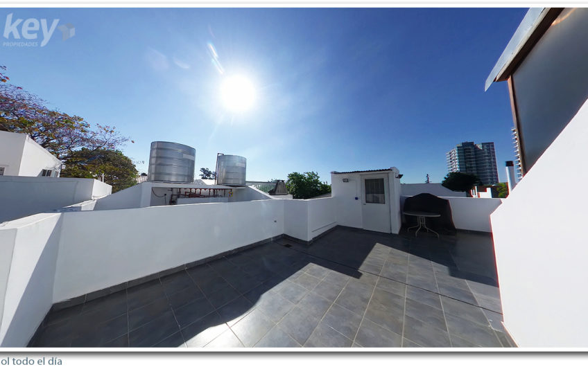 Moderno PH tipo duplex de 87m2 totales – 2 ambientes c/ terraza propia de 38m2!  – Sin Expensas