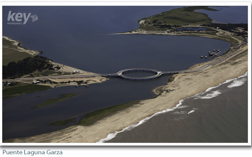 Lote de terreno en Laguna Garzón – El Caracol –  Uruguay.-