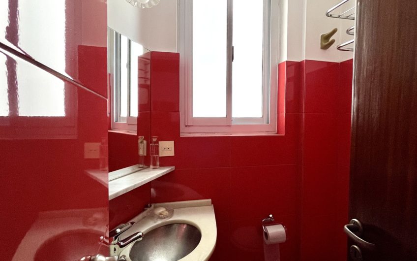 Hermoso departamento 3 ambientes c/ dependencia