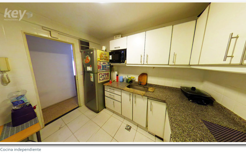 Departamento de 3 ambientes con balcón y cochera – Muy luminoso – Almagro